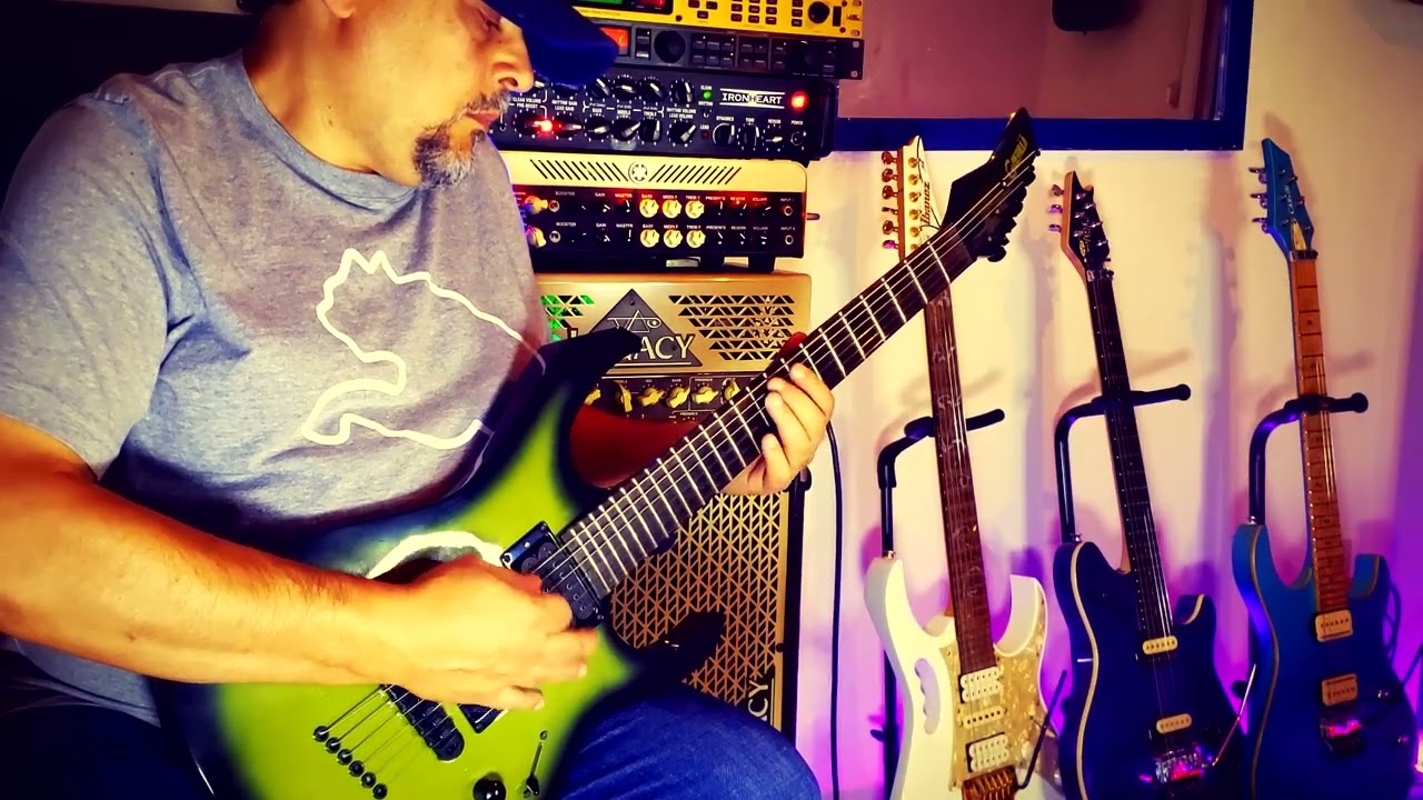 Guerilla M6 Canadian customshop in an E  minor guitar progression, going thro the Carvin Legacy. 