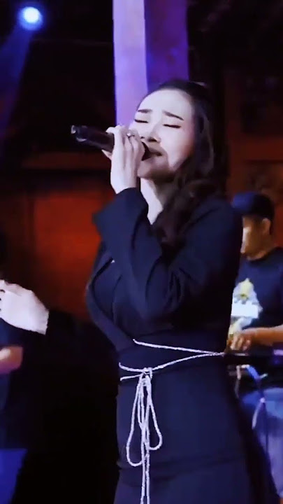 SEKECEWA ITU DIFARINA INDRA ADELLA