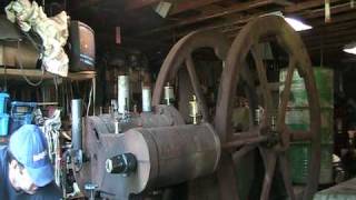 Davis Family Farms. Starting 15hp Reid Oilfield Engine