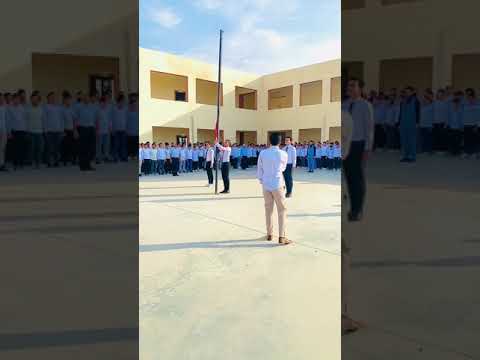 مراسيم رفع العلم العراقي في احد مدارس العراق الضيم كن شامخا طلابنا