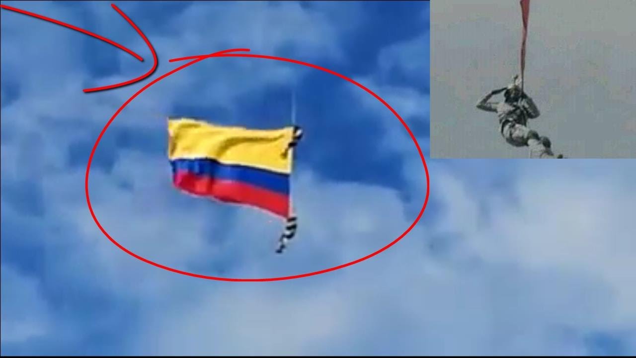 SOLDADOS CAEN DESDE HELICÓPTERO EN DESFILE DE SILLETEROS MEDELLÍN