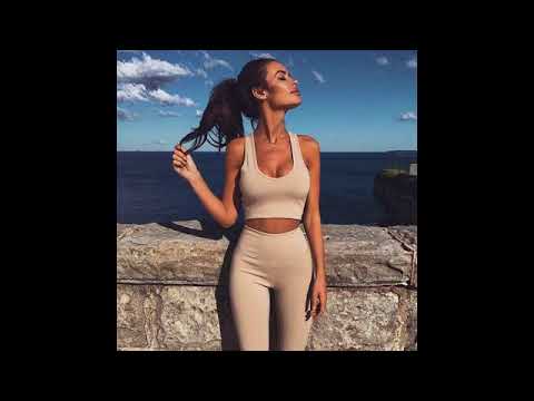 ♛ეს ზღვა რომ შავიაა--გიგა მიქაბერიძე...  ♛