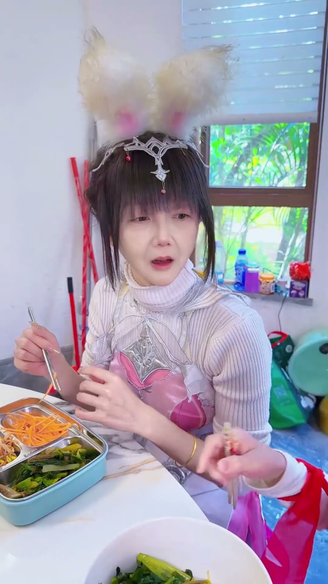 【斗罗大陆】小舞老了拿不动筷子，小哪吒亲自喂她吃饭！#哪吒 #斗罗大陆#小舞