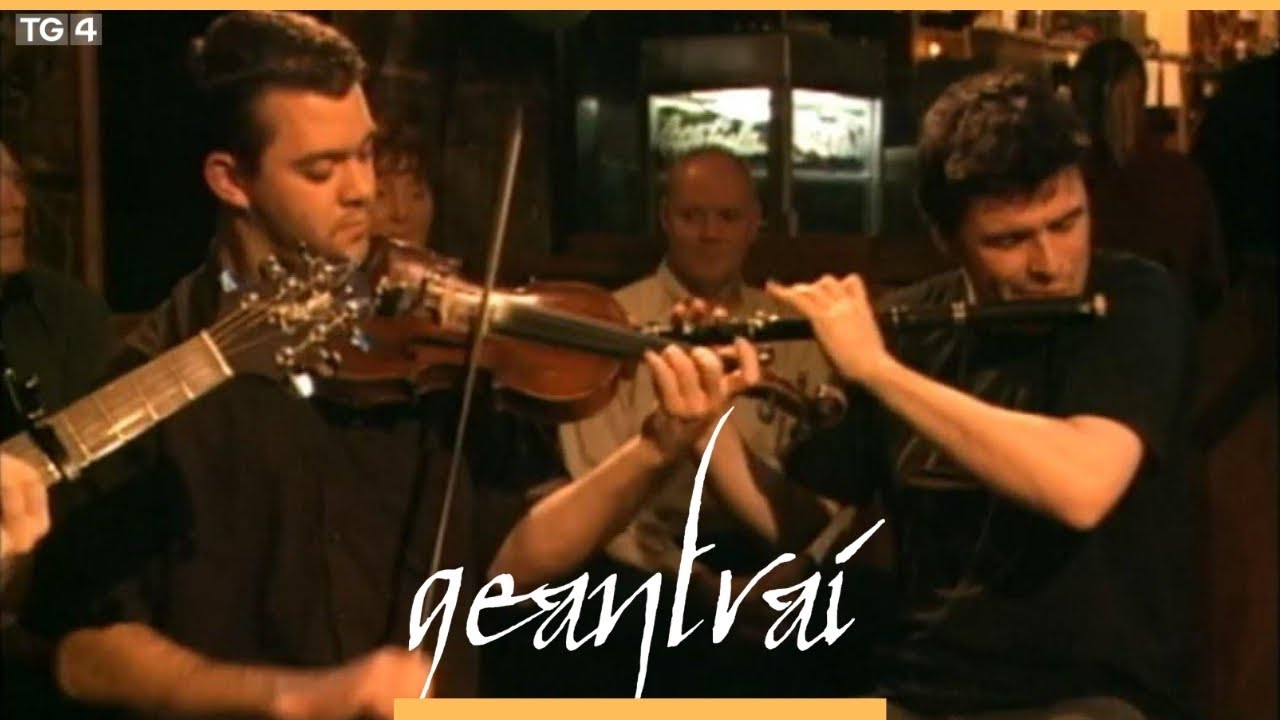 Tap Room Trio - Harry Bradley, Jesse Smith & John Blake w/ Pádraig