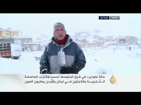 مراسل الجزيرة من عرسال: ثلوج العاصفة هدى تطمر خيام اللاجئين السوريين