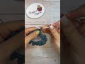 Резиночка крючком из пряжи «Клубки в корзинке» — мягкая и стильная для волос #вязаниекрючком