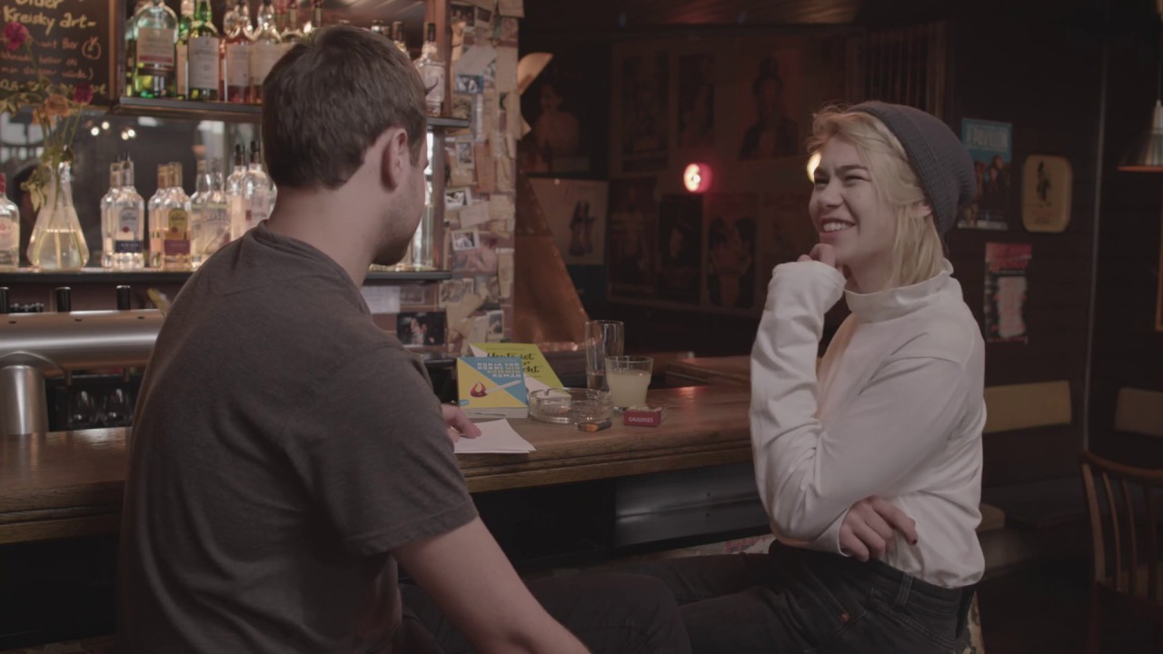 Bar Talk mit Ronja von Rönne - YouTube