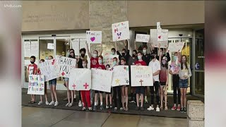 Good news Free senior portraits offered St Joe s students thank healthcare workers