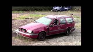 Undestructable Volvo doesnt care about crash tests/Solidna skandynawska konstrukcja