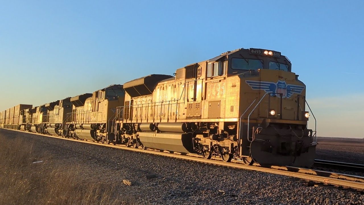 7-Engine Train is the FASTEST I've ever seen!!