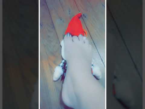 Santa loves my feet