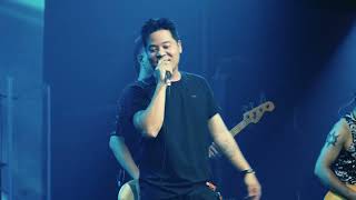 Bức Tường - Cha và con