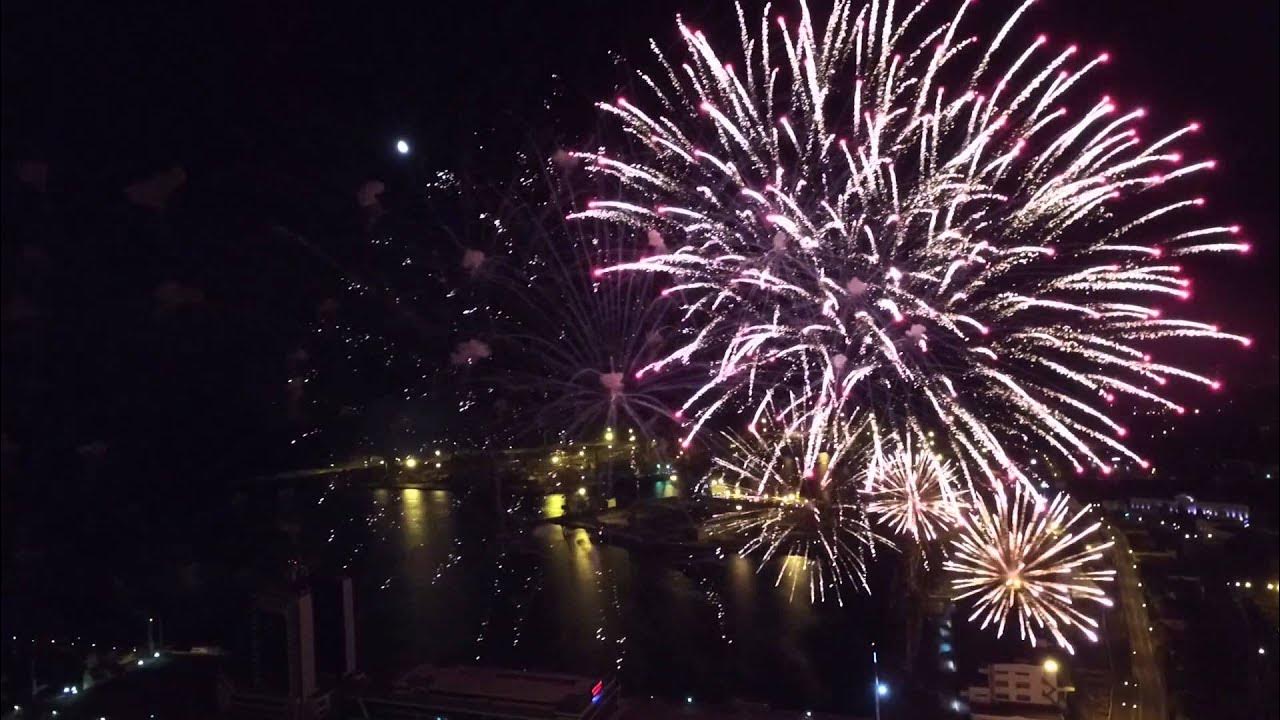 Мэрия стерлитамака. Стерлитамак. Тула праздник. С днем города. Праздник фейерверков в японии.