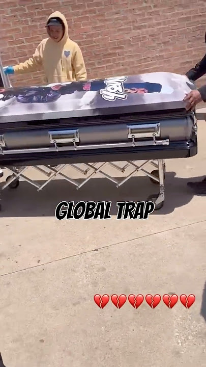 O BLOCK E DOGG AT YOUNGGIN FUNERAL