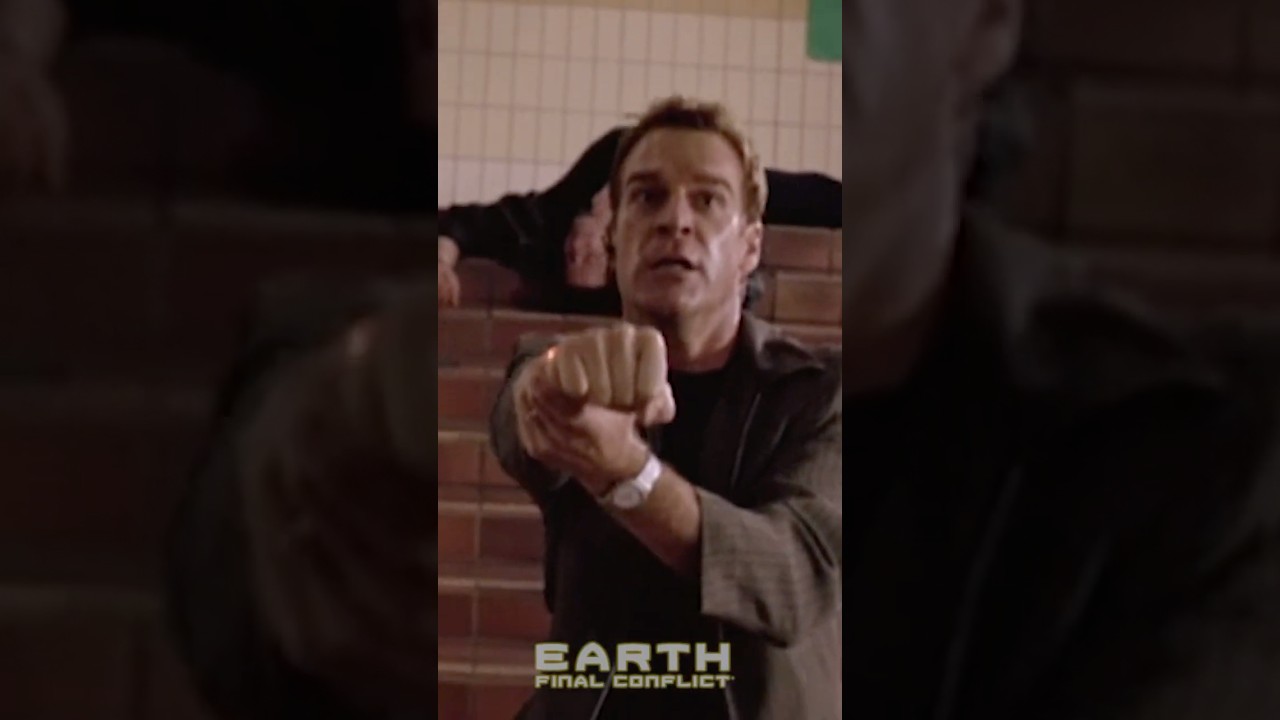 Earth: Final Conflict- Boone Saves an Old Flame #shorts #generodenberry #aliens #ufos #hero
