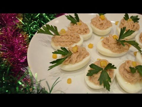 Видео рецепт Яйца, фаршированные печенью трески