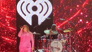 Elle King Performing Drunk (And I Don’t Wanna Go Home) At Iheartmedia Country Music Festival 2023