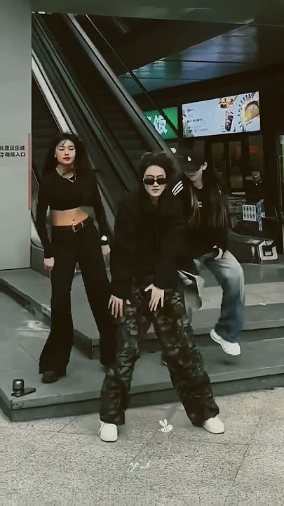 Download lagu swag dance #zo #kpop #bts #2stepper #lace