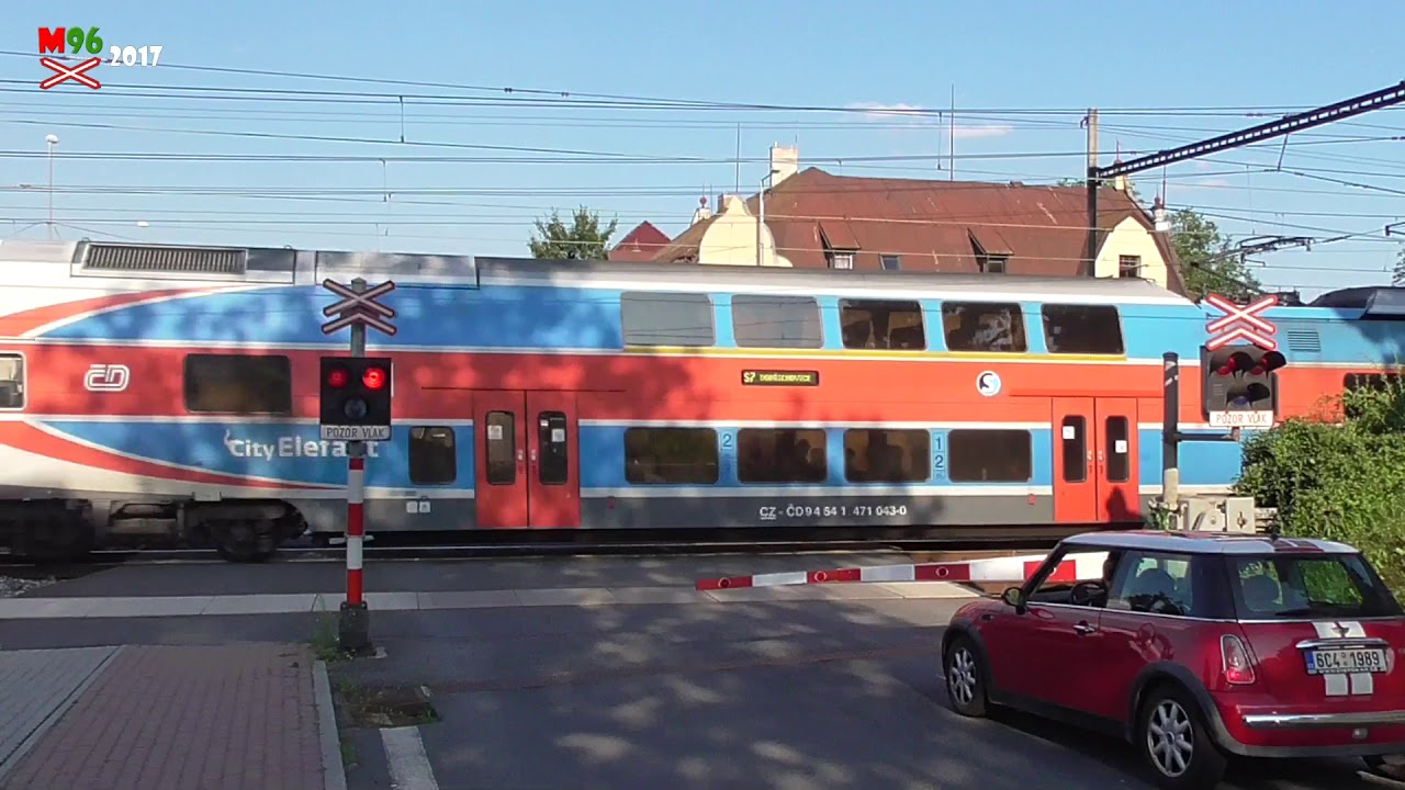 Železniční přejezd Praha-Velká Chuchle [P261] - 21.7.2017 / Czech railroad crossing