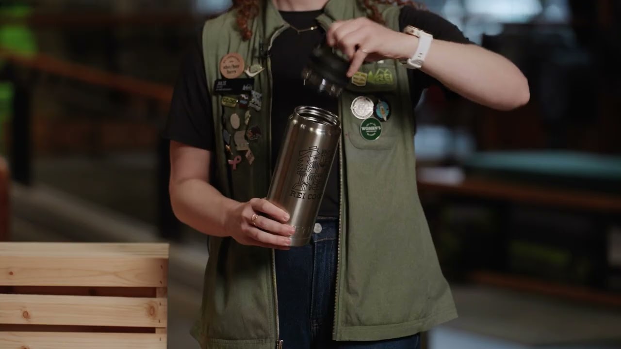 Preview of YETI Rambler Vacuum Bottle with Chug Cap - 26 fl. oz. Video