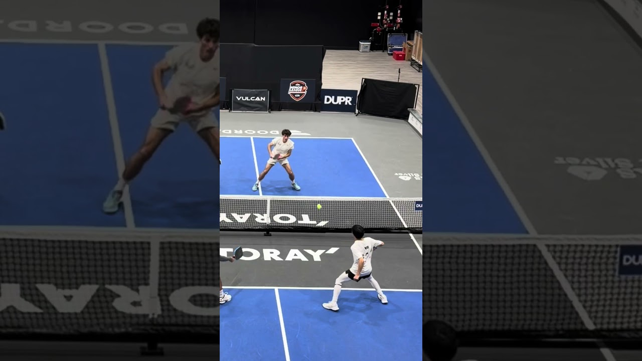 Самые ловкие руки, которые вы когда-либо видели на корте для пиклбола.