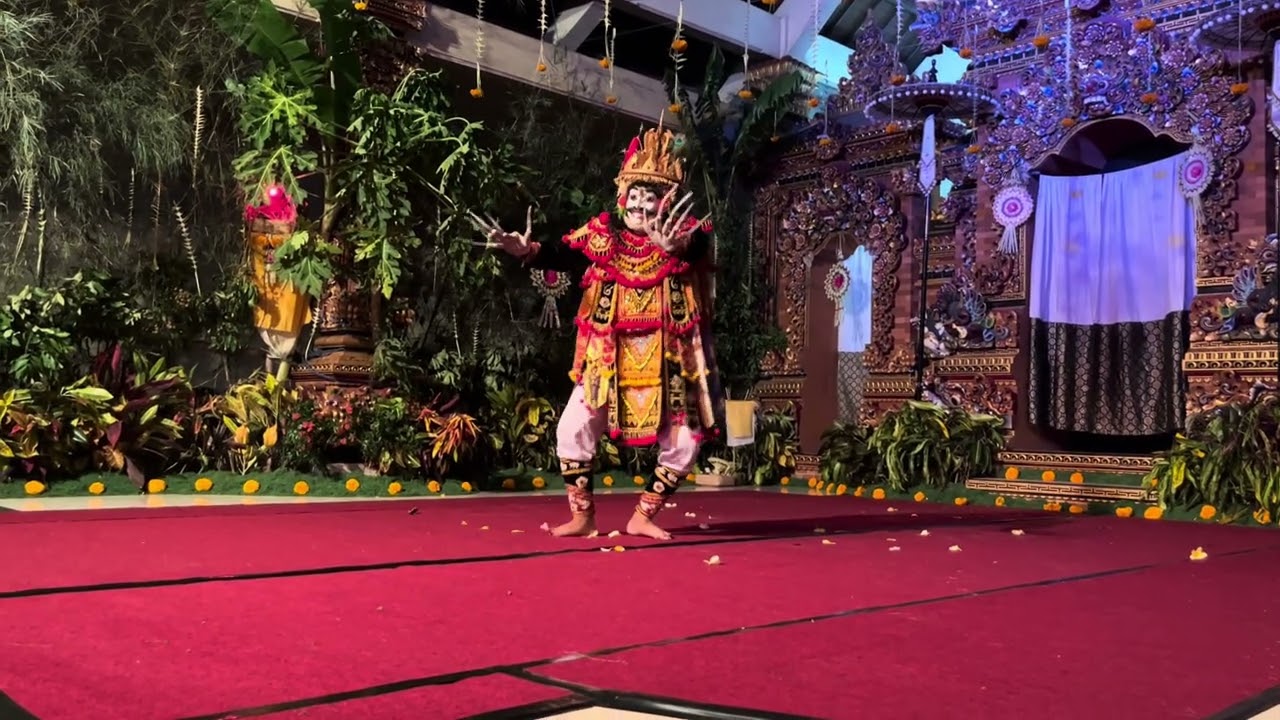 Ngayah jauk longor calonarang delod puri