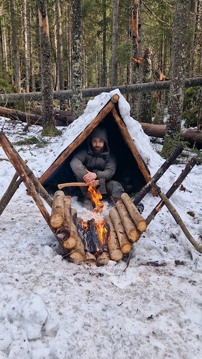This self feeding fire will keep you warm throughout the night #shorts #bushcraft #survivalskills