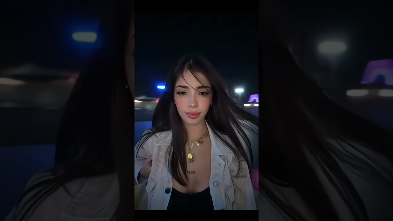 trend carrusel✨️ #roblox #irl #trend #carrusel #katteyes #edit #shorts