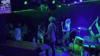 Sheriff - She Might Be A Beast Live At The Goat In New Orleans