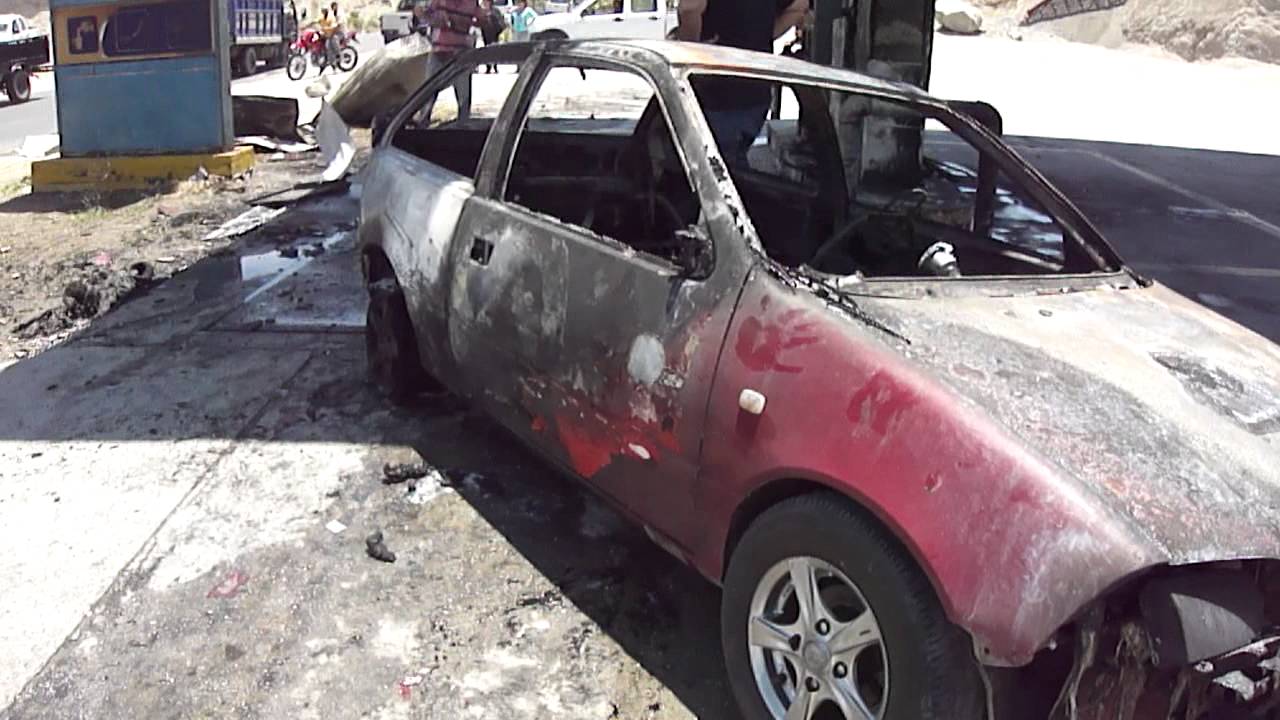 Explosion gasolinera en Macara - YouTube