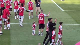ARSENAL PLAYERS DO A LAP OF HONOUR AT THE EMIRATES WITH FAMILY 2022/23