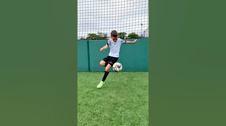 RONALDO vs NEYMAR 😱🔥!! FOOTBALL ⚽️ SKILLS