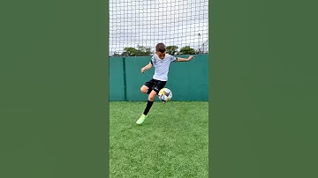 RONALDO vs NEYMAR 😱🔥!! FOOTBALL ⚽️ SKILLS