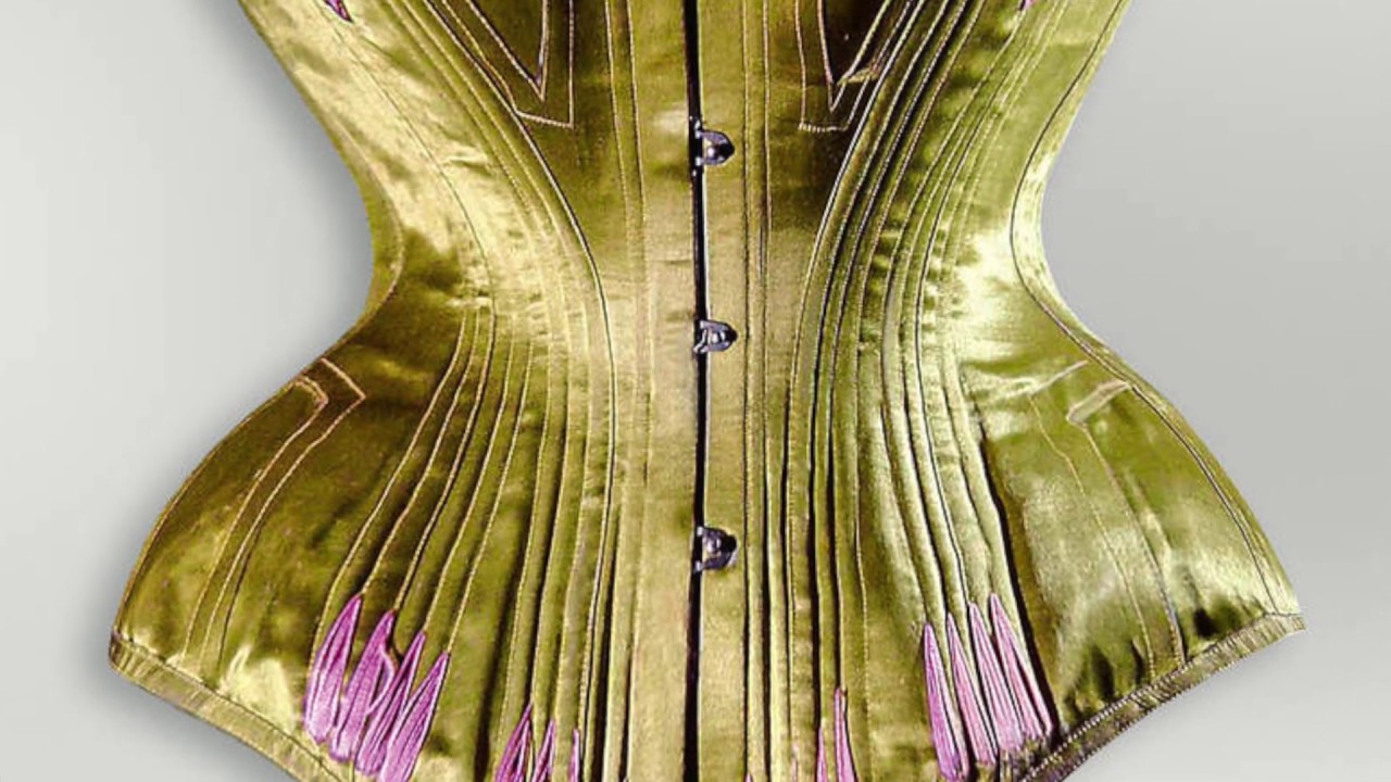 la valse des corsets YouTube