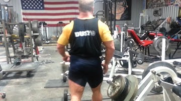 Leg extension and dumbell squat supserset