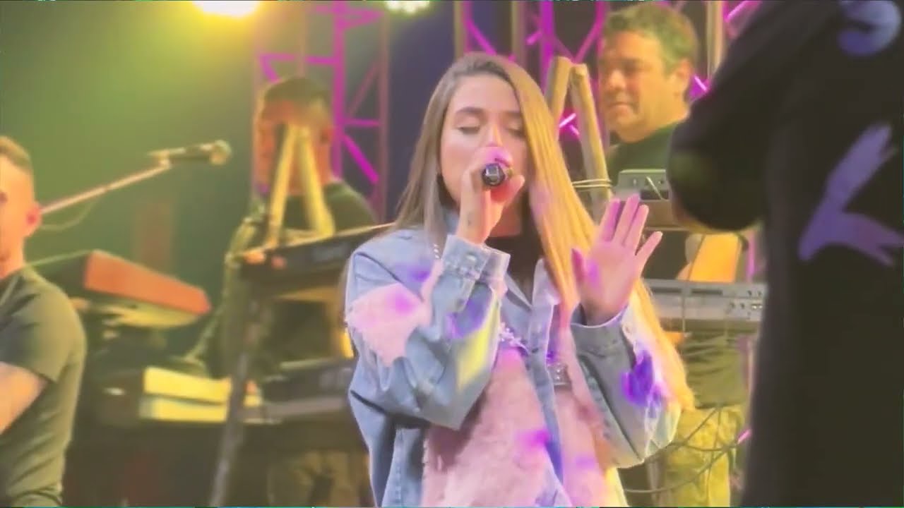 Eugenia Quevedo - Que Le Viste (En Vivo) Ft. LBC