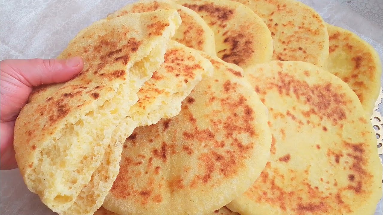 المطلوع أو خبز المقلة بدون دقيق ابيض مفشفش وخفيف ومهوي يليق لطاجين و سندويتش ولذهن في رمضان 👌👍