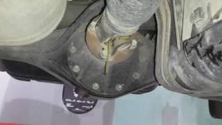 طريقة تشحيم  السيارات وعمود الكردان how to grease cars