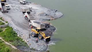 Excellent Wheel Loader SDLG Push Stone In Water Deep With Dump Truck SHACMAN
