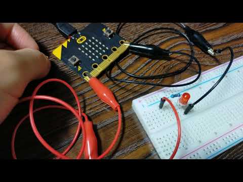 【電子工作】micro:bit(マイクロビット)でLチカ