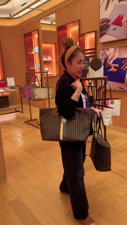 PARIS VLOG / PARIS LUXURY SHOPPING VLOG, MOYNAT, DELVAUX, FAURE LE