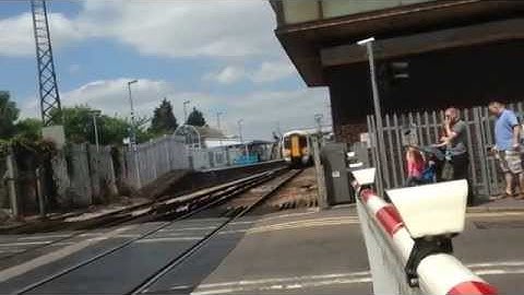 class 375 @ rainham level crossing + leaving the station