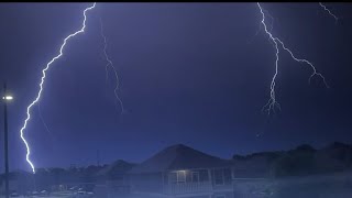 BLUE LIGHTNING STORM - HEAVY RAIN AND THUNDER TO FALL ASLEEP FASTER - ASMR