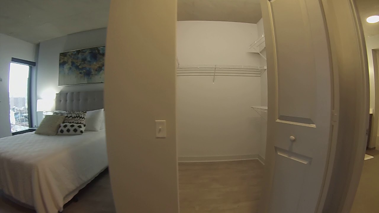 Lakeview Chicago Apartments | Addison and Clark | 2 Bedroom Model | Apt 