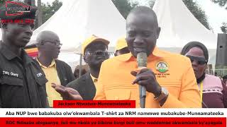 Aba NUP bwe babakuba olw’okwambala T. shirt za NRM nammwe mubakube-Munnamateeka Ntwatwa y’aduumidde!