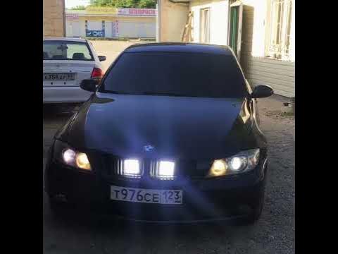 БМВ е39 со стробоскопами