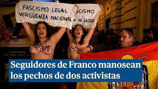 Varios Congregados En La Misa Por Franco Manosean Los Pechos A Dos Activistas De Femen