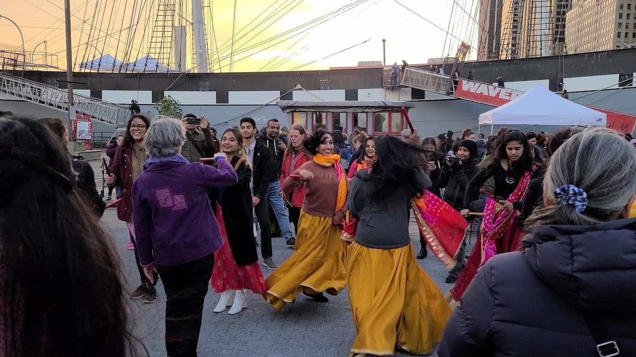 HAPPY DIWALI 🪔 NYC Diwali Celebration at Seaport Square garba 