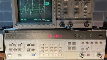 HP3325B Signal/Synthesizer/Function Generator with internal Modulation Source