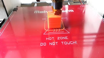 Finishing the first print on my Makerfarm Prusa i3